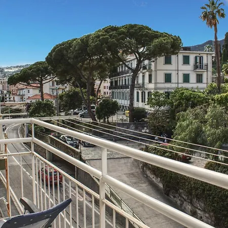 5 Minuti A Piedi Dalle Migliori Spiagge - Con Vista Mare شقة سانريمو